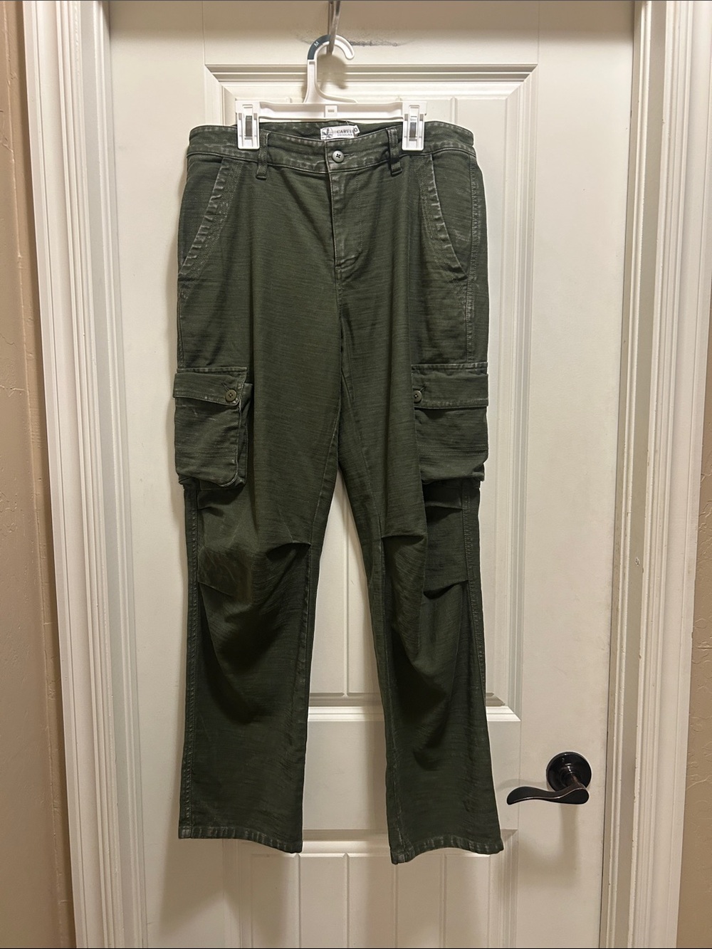 Carve Deigns 8 Green Cargo Pants